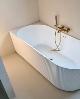 Vany Bianco jsou náš bestseller 🤍 a ve spoustě vašich koupelen jsou už jako doma. 🛁🏠 Čisté linie, nadčasový tvar,...